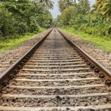 Everyday Explained: The Purpose of Small Stones Around Train Tracks