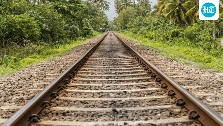 Everyday Explained: The Purpose of Small Stones Around Train Tracks