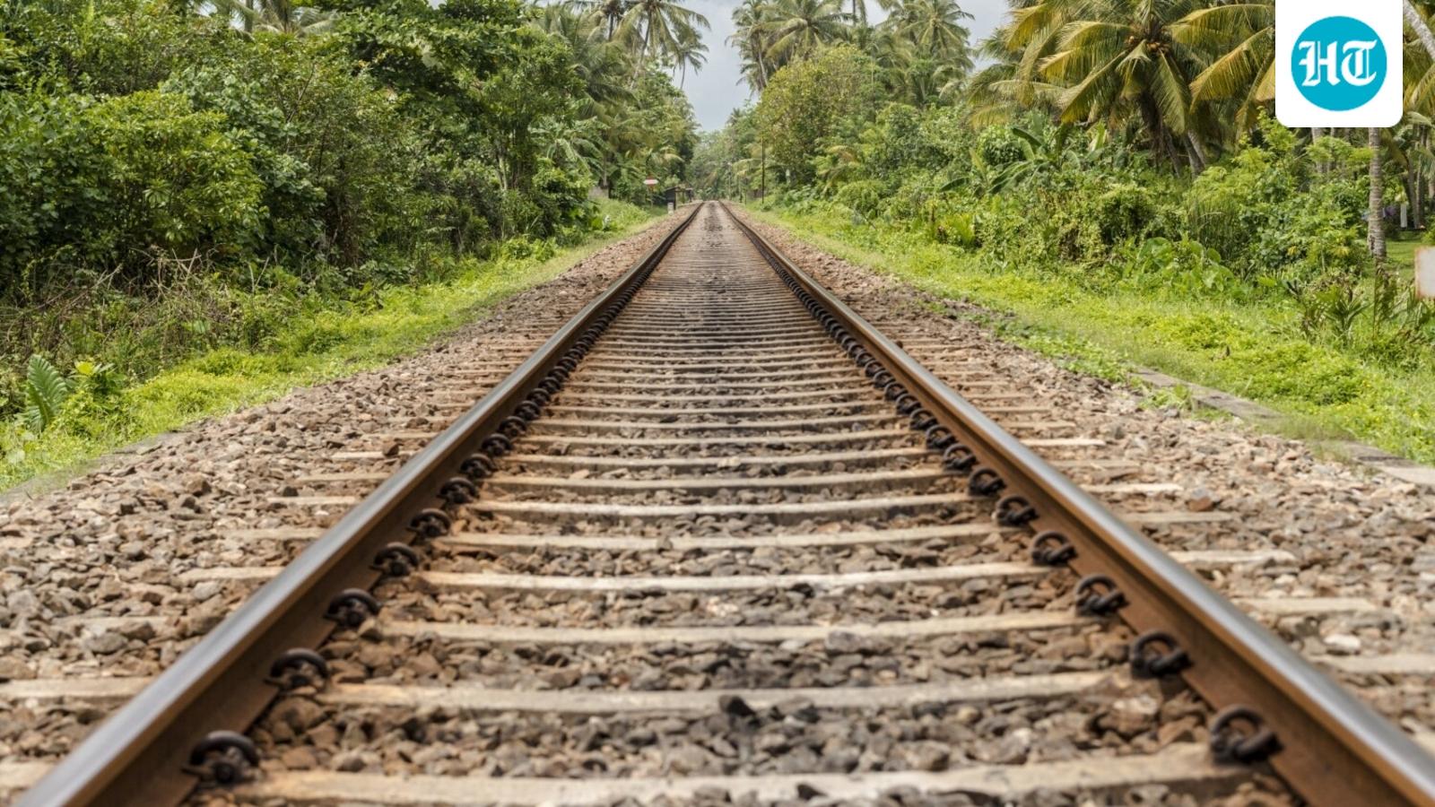 Everyday Explained: The Purpose of Small Stones Around Train Tracks