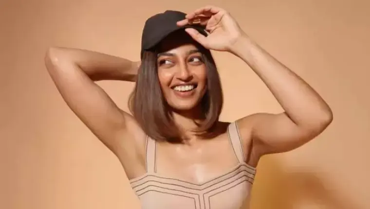Radhika Apte Recalls Conversation With Co-Star Adil Hussain Before Filming Intimate Scenes for 'Parched'