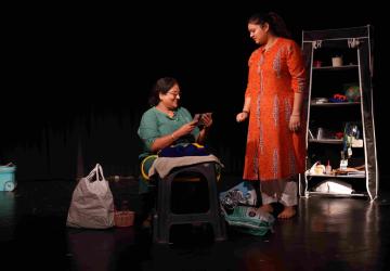Suno Na Yaar: Exploring Relationship Complexities in Theatre