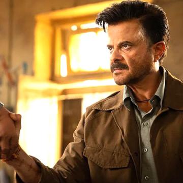Anil Kapoor Wins Best Actor National Award for Subedaar at Asian Academy Creative Awards
