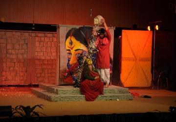 Kaal-Roopam Explores Transmigration of Souls and Eternal Motherhood in Hindi Theatre