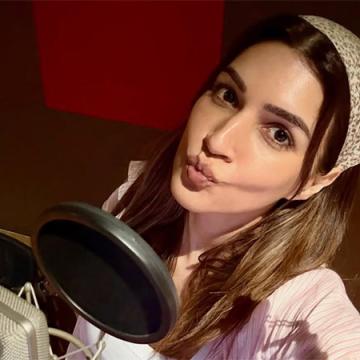 Kriti Sanon Sparks Fan Curiosity with Recording Studio Photo Dump