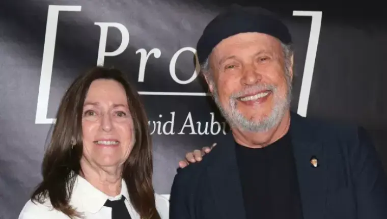 Billy Crystal Opens Up About Family Support Following a Difficult Year