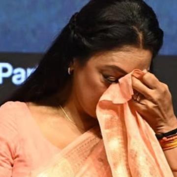 Rupali Ganguly Gets Emotional Remembering Family Struggles and Late Father's Dream
