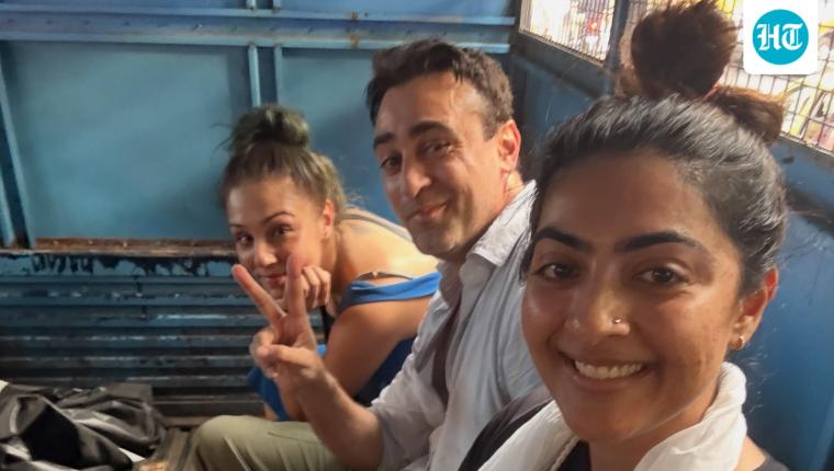 Imran Khan and Lekha Washington Detained During Mumbai Protests