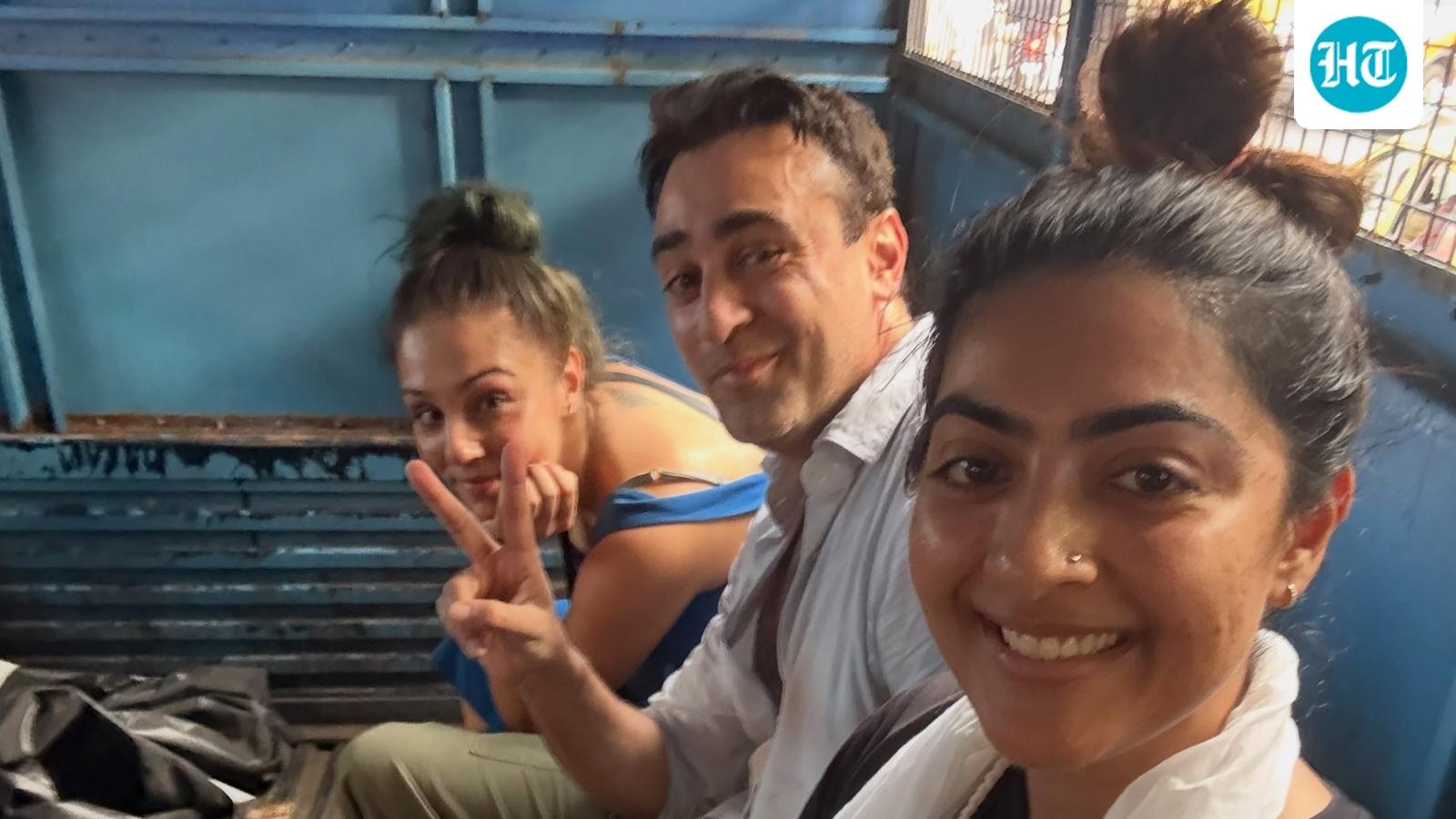 Imran Khan and Lekha Washington Detained During Mumbai Protests