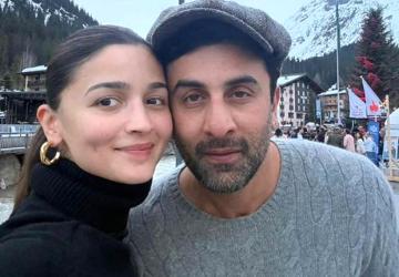 Alia Bhatt and Vicky Kaushal React to Ranbir Kapoor's First Look in Love & War