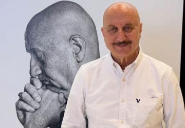 Anupam Kher Receives Town of North Hempstead Recognition During New York Show of Jaane Pehchaane Anjaane