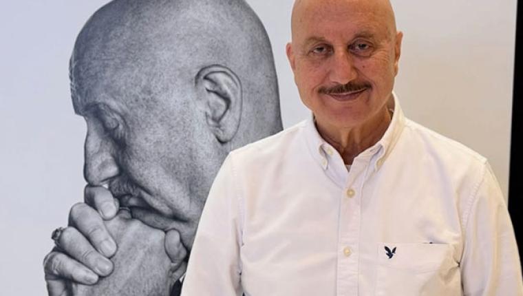 Anupam Kher Receives Town of North Hempstead Recognition During New York Show of Jaane Pehchaane Anjaane