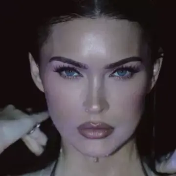 Megan Fox Faces Backlash Over Subscription Fee for Exclusive Subs.com Content
