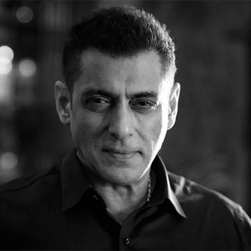 Salman Khan Recalls Unexplained Experiences in His Galaxy Apartments Bedroom on Koffee With Karan 9