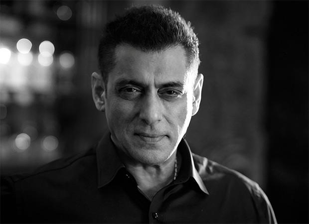 Salman Khan Recalls Unexplained Experiences in His Galaxy Apartments Bedroom on Koffee With Karan 9